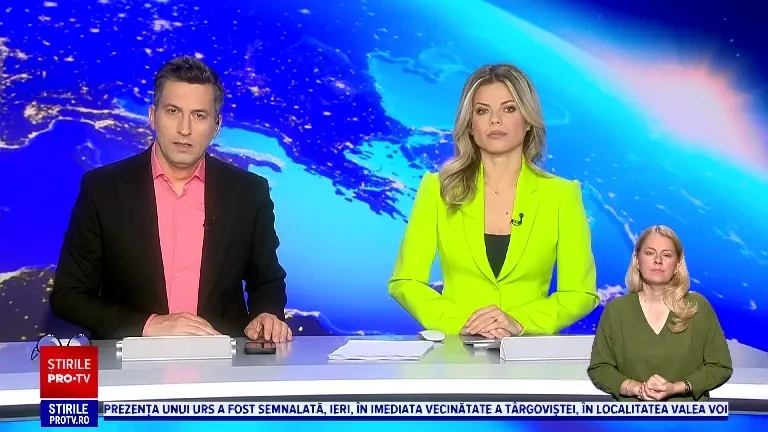 O familie cu trei copii a scăpat ca prin minune după ce microbuzul lor s-a răsturnat pe un drum acoperit cu grindină