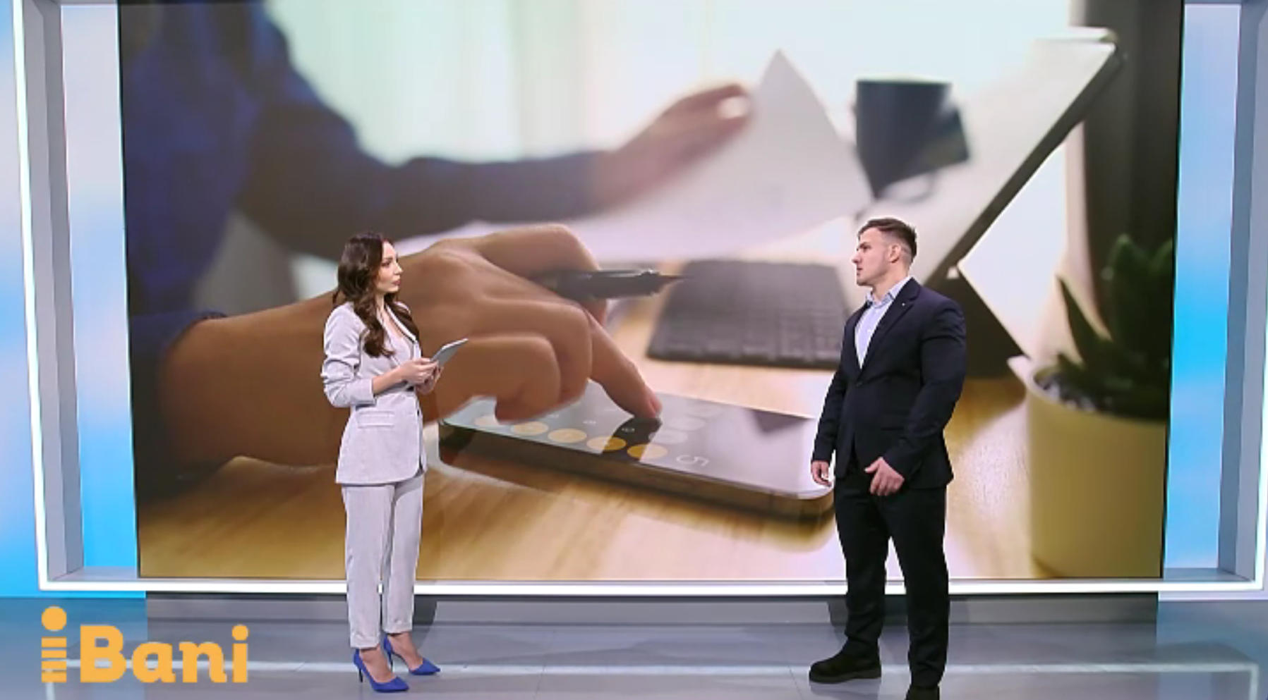 Românii, tot mai expuși escrocheriilor online: specialiștii explică semnele care trădează o investiție falsă