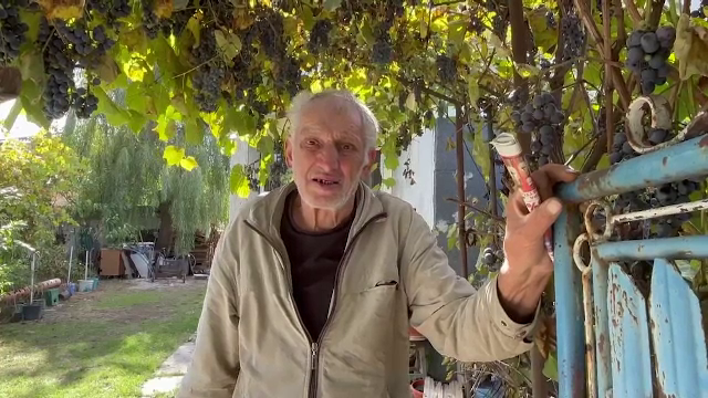 Prima reacție a bărbatului care a tăiat cu secera un copil de 13 ani: „L-am înțepat un pic în fund, nu a fost o mare crimă”