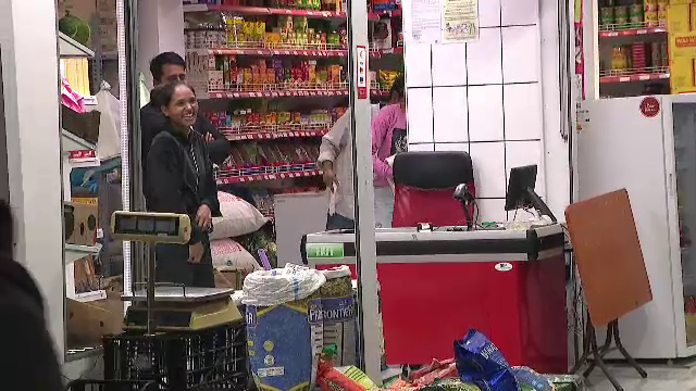 Magazinele „secrete” unde se găsesc fructe și legume pe care nu le vezi în supermarketuri. Cum arată „râma verde”