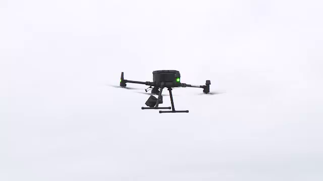 Ce au surprins dronele ridicate de Guvern în apropiere de București. „Comunități foarte sărace fac această muncă ilegală”