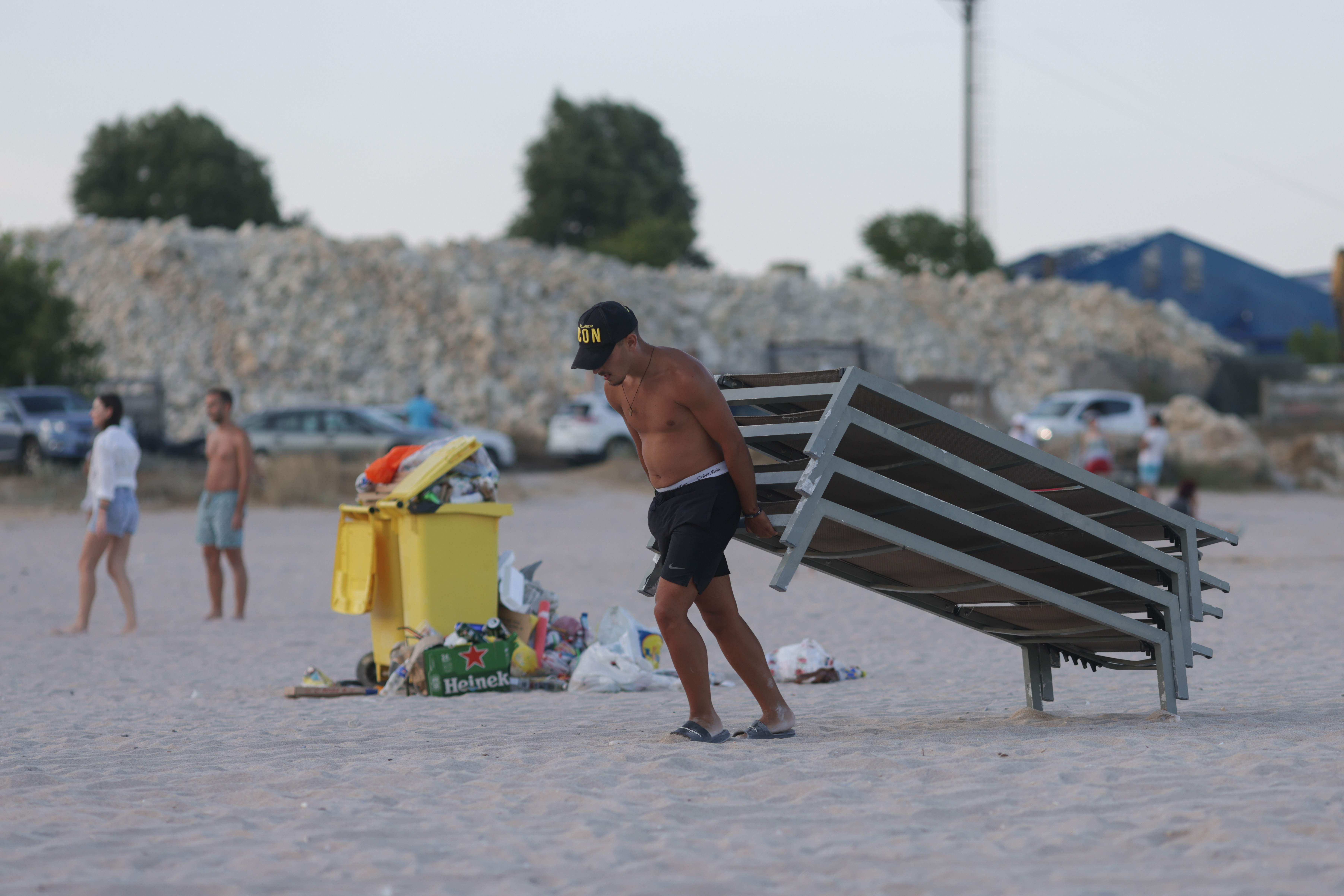 Parlamentul a votat. ”Un succes major. De vara viitoare putem sa facem plajă, din nou, gratuit pe litoralul românesc”