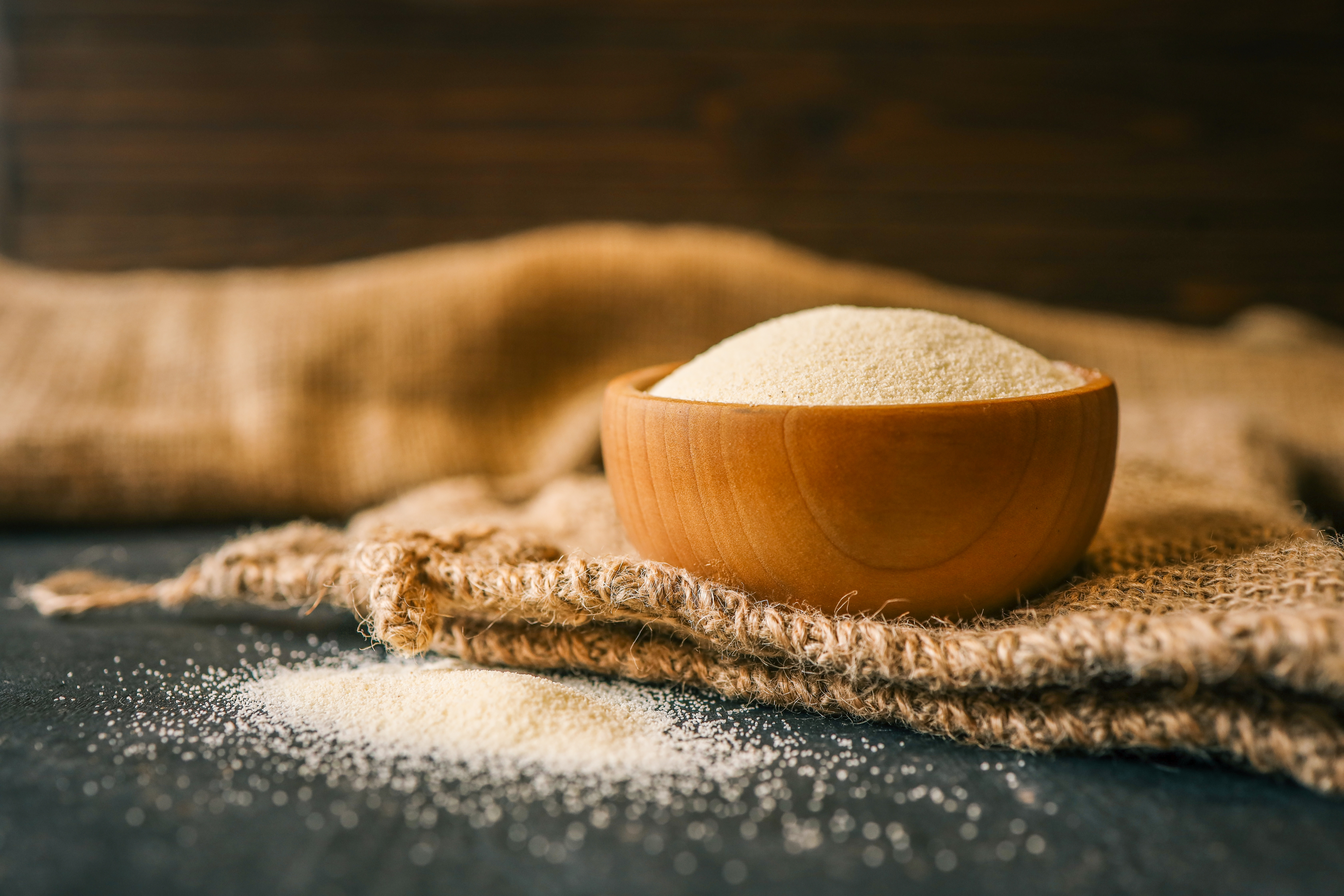 Diferența dintre griș și pesmet – proprietăți, utilizări în bucătărie și sfaturi utile pentru rețete