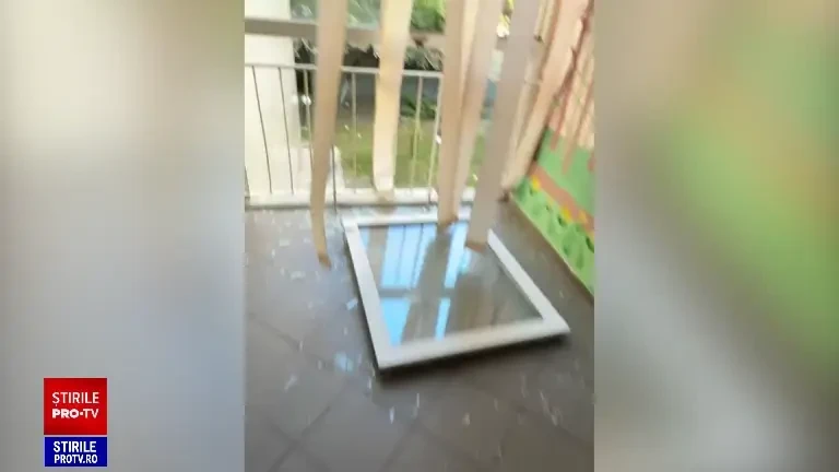 Imagini din liceul afectat de explozia blocului din București. Elevii au început să țipe și să se adăpostească sub bănci