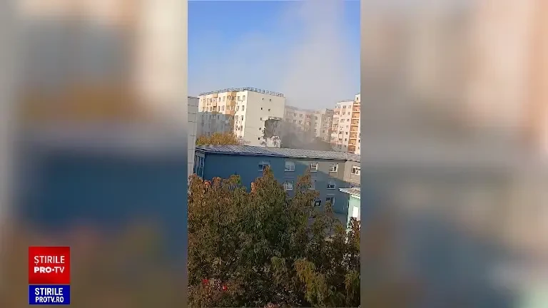 Primele imagini surprinse după explozie. Elevii liceului de lângă bloc au început să țipe