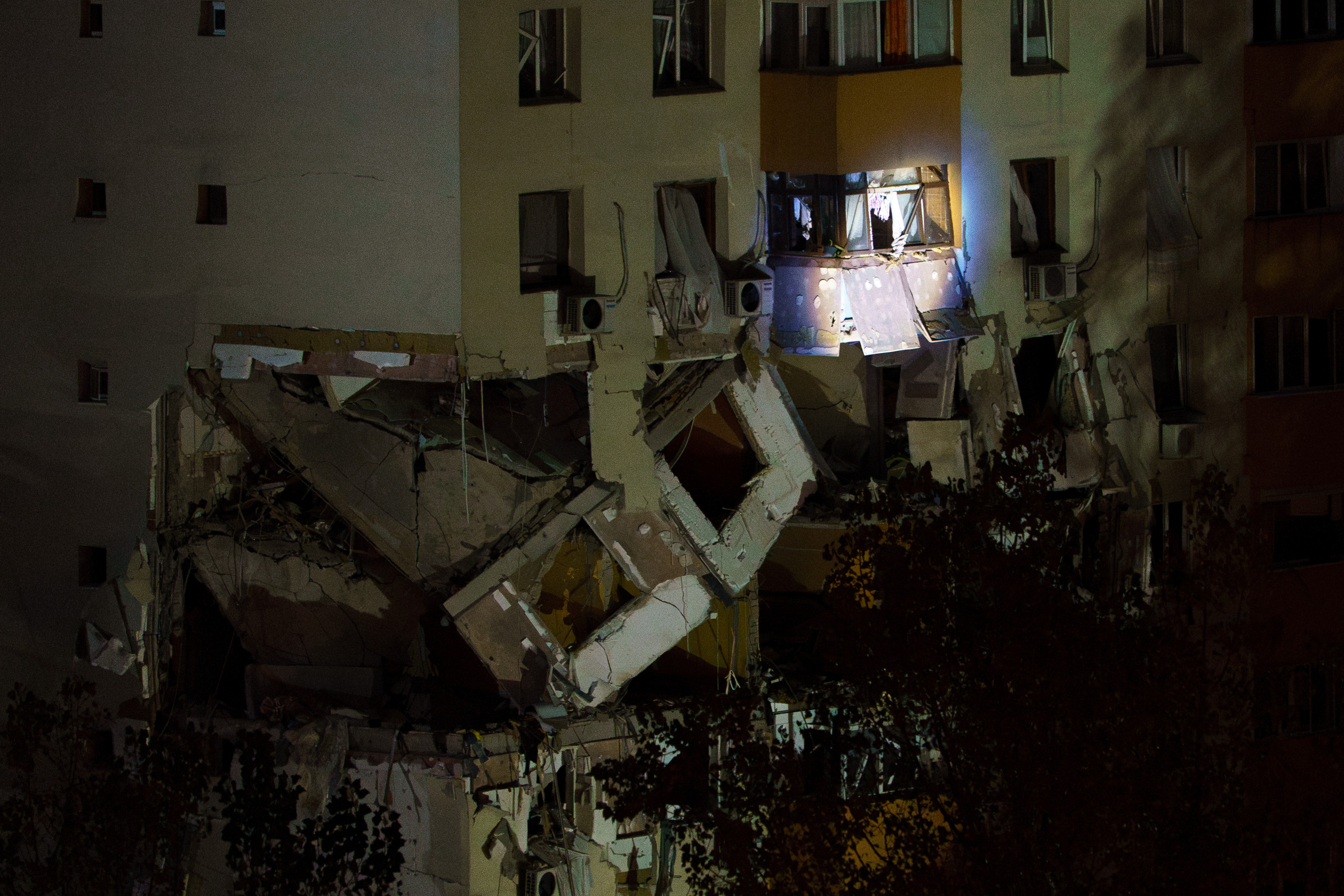 Peste 280 de oameni au primit consiliere psihologică după explozia din Rahova. 66 sunt cazați temporar în hoteluri