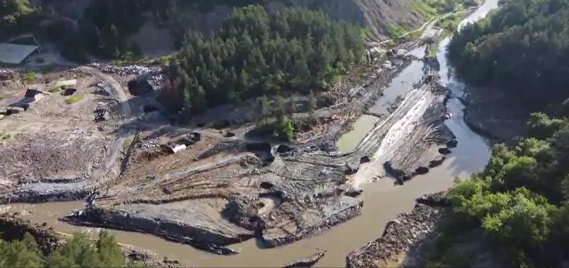 Dezastrul de la Salina Praid continuă. Starea de alertă a fost prelungită cu încă 30 de zile