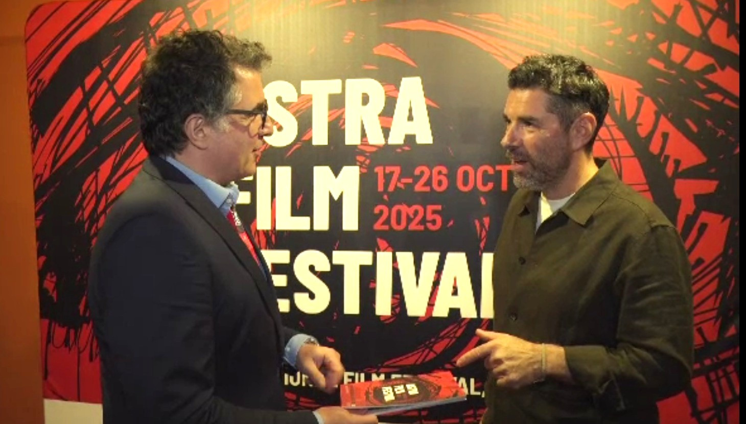 O investigație marca „România, te iubesc!”, semnată de Alex Dima, prezentată la Astra Film Festival. „E o poveste care doare”