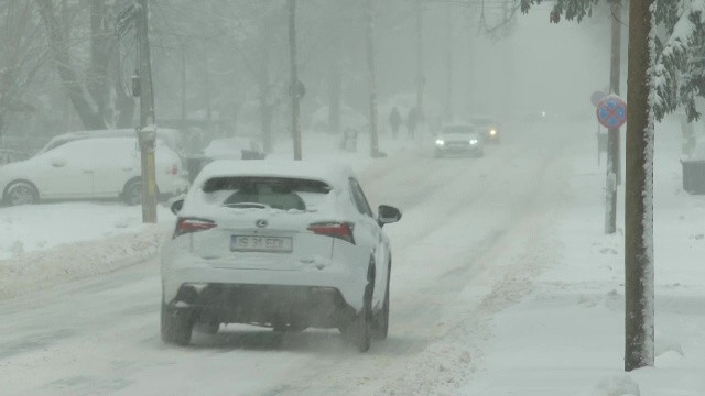 Sunt semne că în România va fi o iarnă cu ger și multă zăpadă. Climatologii au descoperit anomalii ale vortexului polar