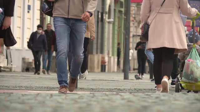 Salariul mediu net a crescut în octombrie cu 4,3%, la 5.492 lei, dar diferențele dintre sectoare rămân mari