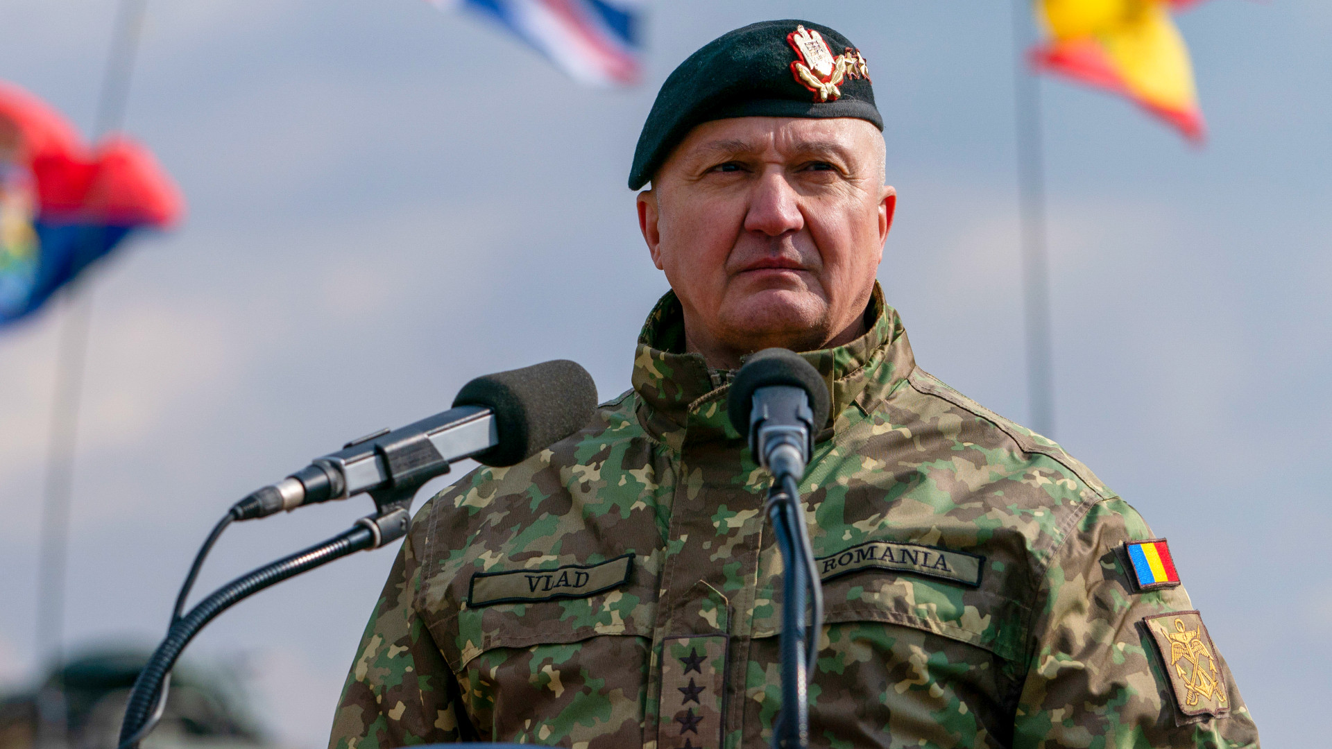 Șeful Armatei: „Nu intrăm într-un război, dar ne pregătim ca pentru unul”. Ce spune despre trimiterea de trupe în Ucraina