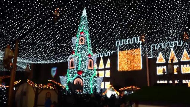 Craiova, în topul celor mai frumoase târguri de Crăciun din Europa. Turiștii străini fac rezervări încă din luna ianuarie