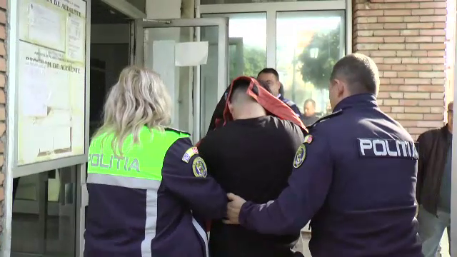 Răsturnare de situație în cazul polițiștilor din Mehedinți care au găsit dispozitive de interceptare în autospecială