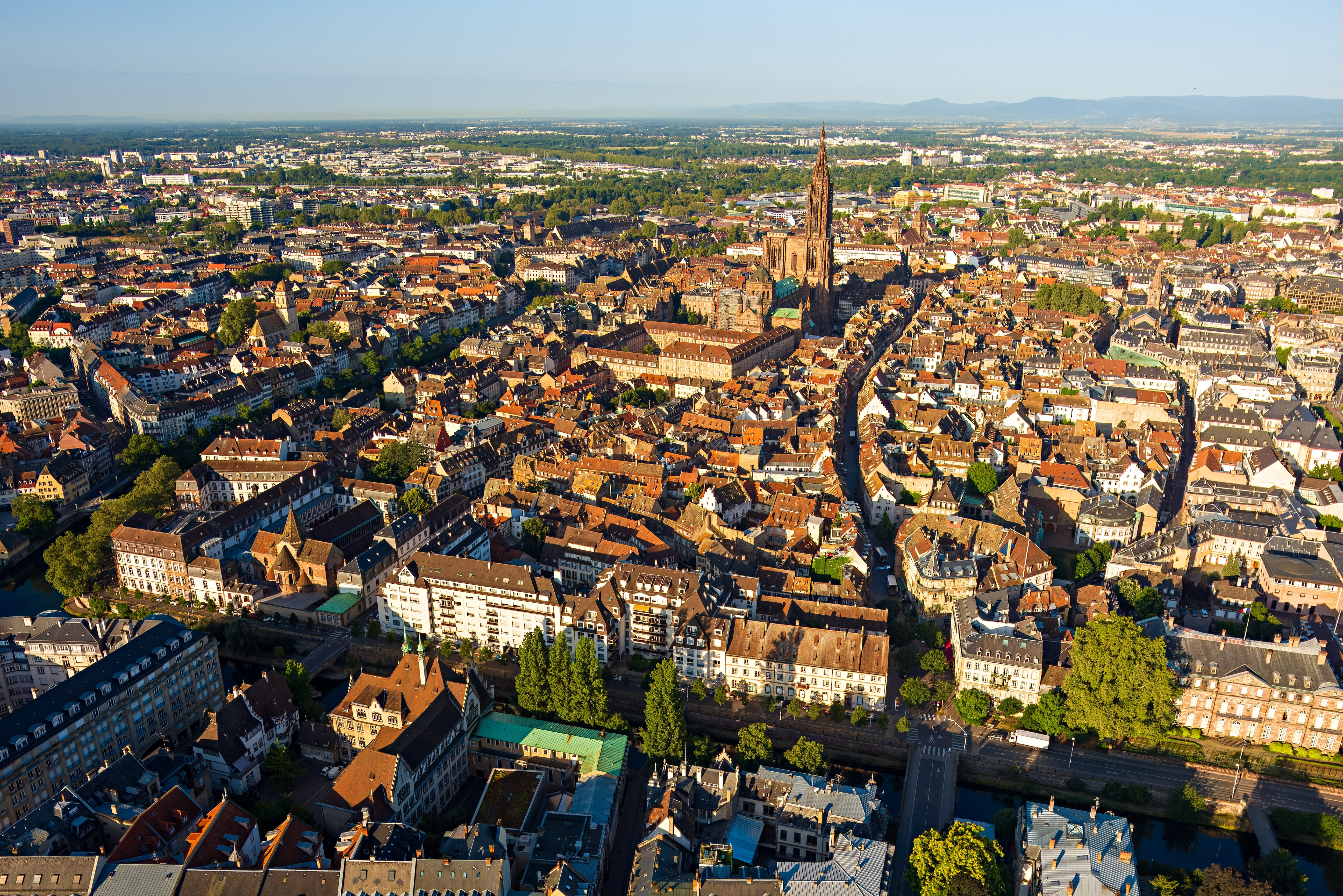 Strasbourg – oraș istoric și cultural în Alsacia, Franța. Atracții turistice, gastronomie și experiențe locale