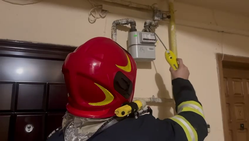 Miros puternic de gaz în Mioveni, alimentarea oprită în zeci de imobile. Aproape 300 de persoane, evacuate preventiv