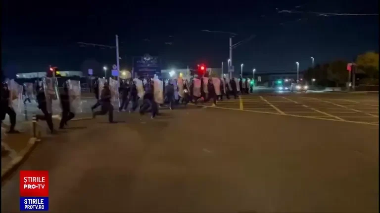 Polițiști loviți cu artificii, pietre și zeci de arestări la demonstrațiile antimigrație din Dublin. Hotel luat cu asalt