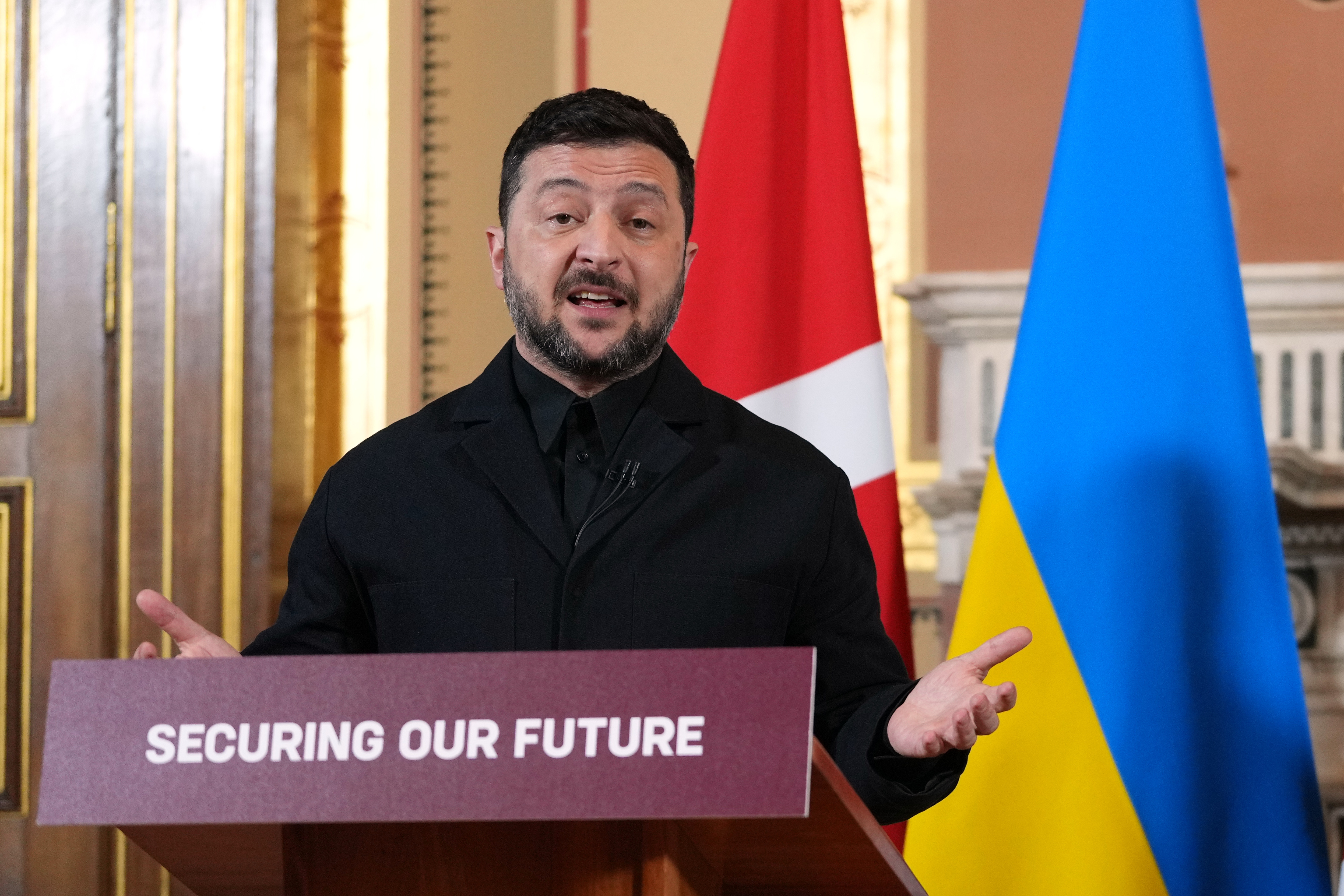 SUA îi anunță pe aliații NATO că, dacă Zelenski nu semnează acordul, Ucraina va avea parte de un scenariu mult mai rău