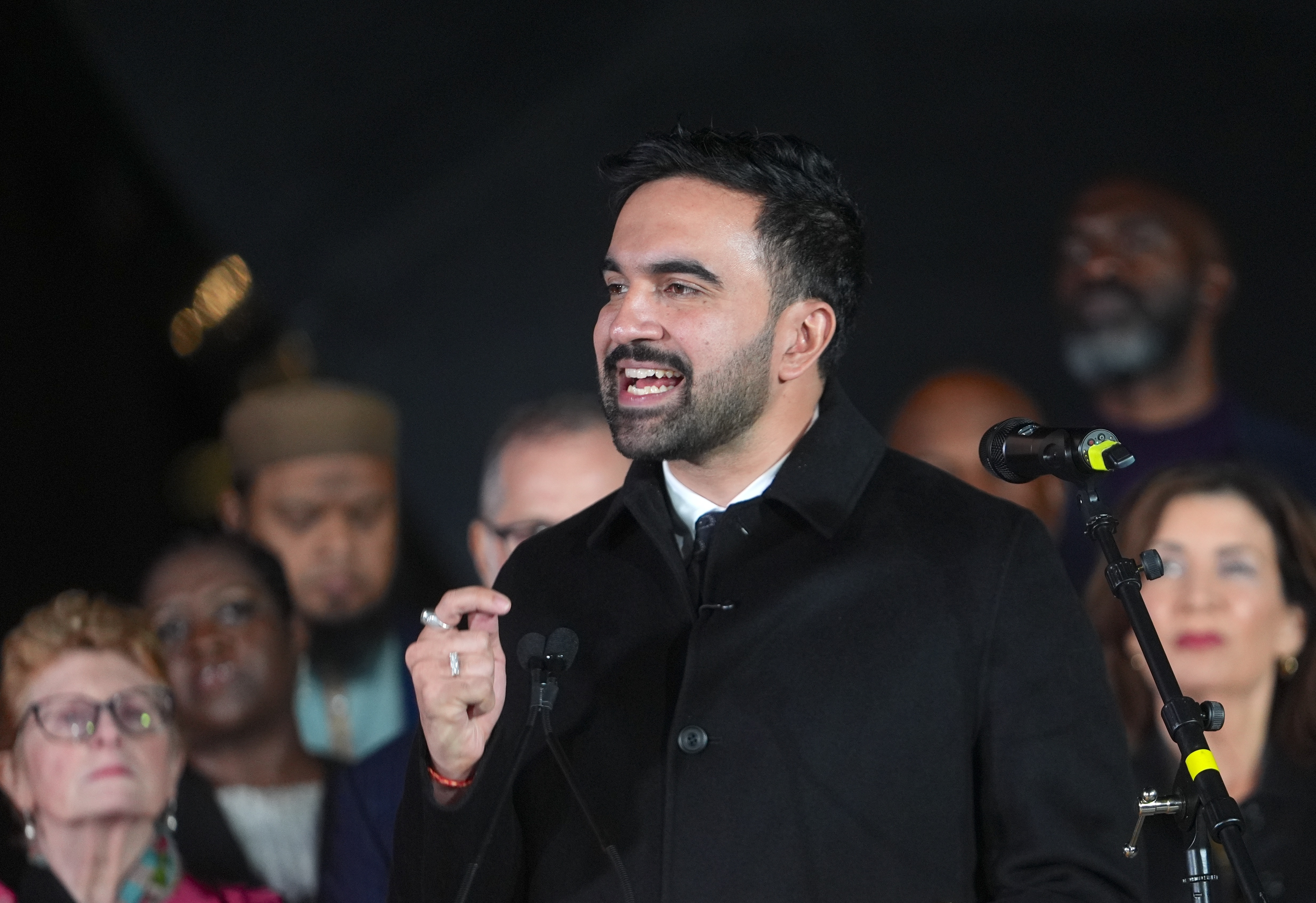 Tânărul Zohran Mamdani, favorit la primăria New York-ului. Când începe votul anticipat prin corespondenţă