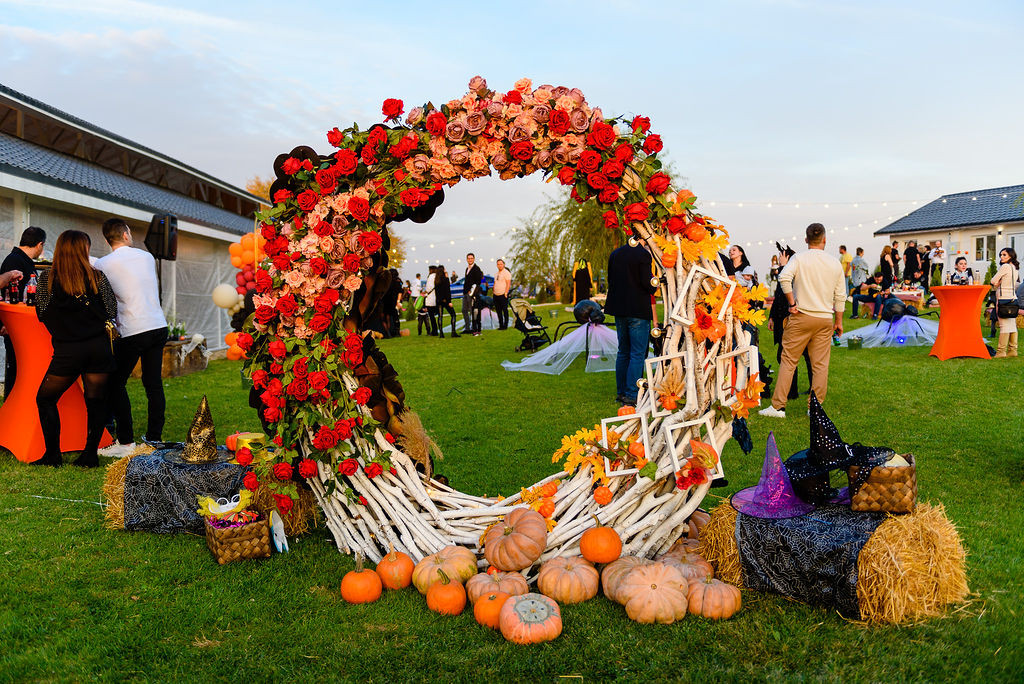 (P) Cum organizezi o petrecere de Halloween de neuitat