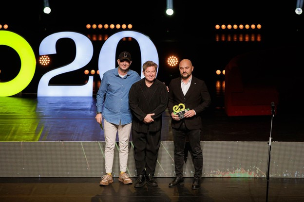 Cele mai mari distincții din Comerțul Online Românesc s-au acordat în cadrul ediției de 20 ani a Galei Premiilor eCommerce