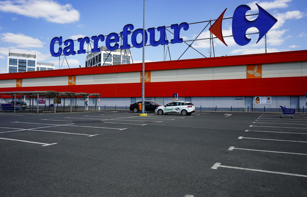 Mesajul gigantului Carrefour privind posibila sa plecare din România: „Am desfășurat o analiză a portofoliului”