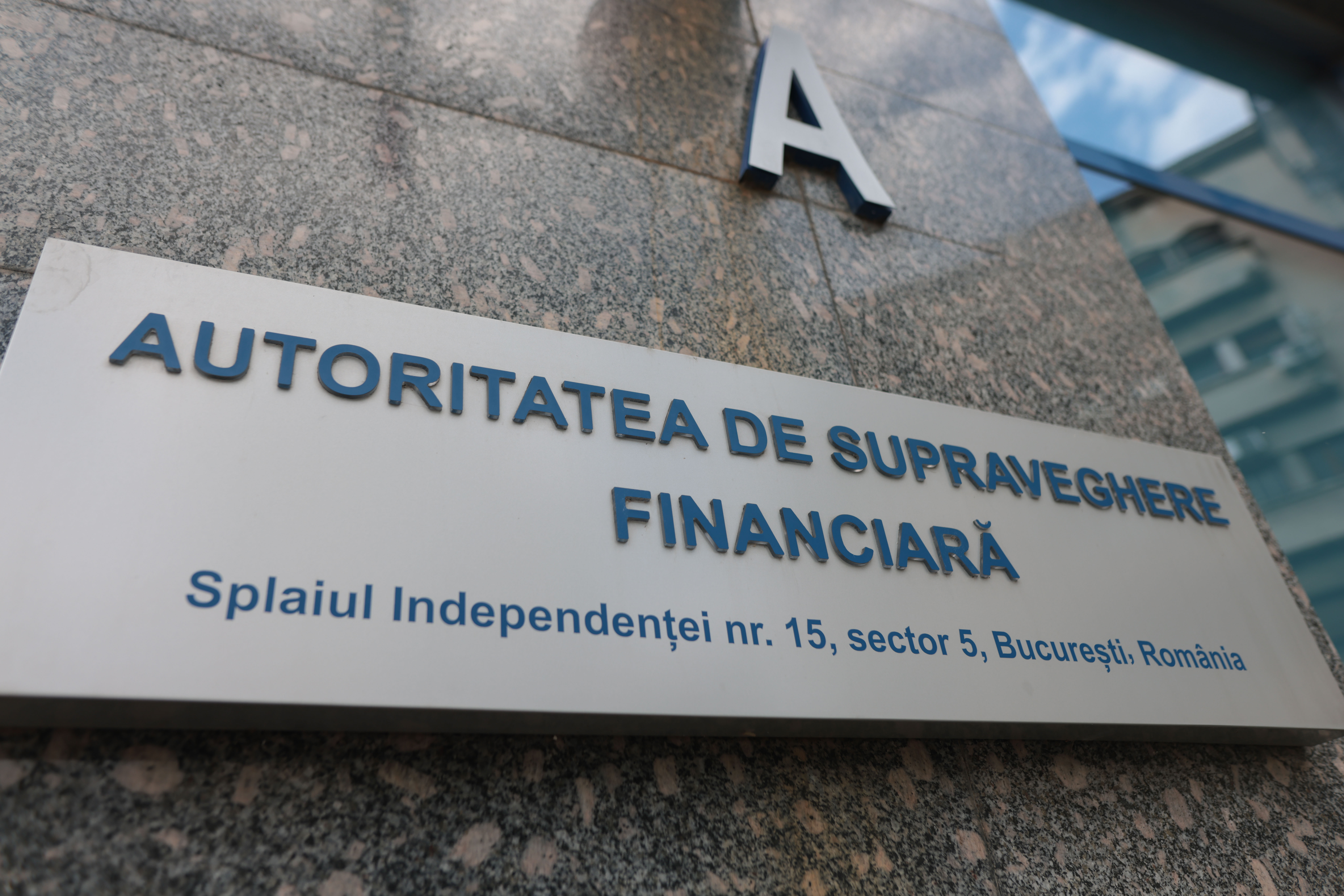 DOCUMENT. Guvernul Bolojan începe să taie din posturile și salariile ASF. ”Vor fi concediați oameni, desființate posturi”