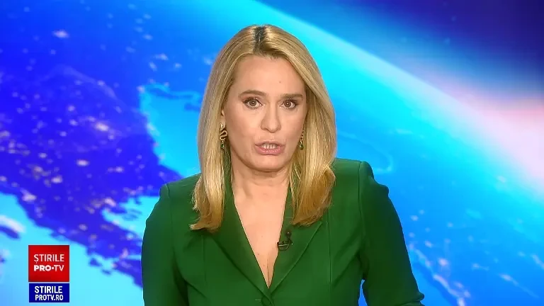 Momentul în care o femeie și fiul ei sunt bătuți de un bărbat din Făgăraș, în plină stradă. Care este motivul