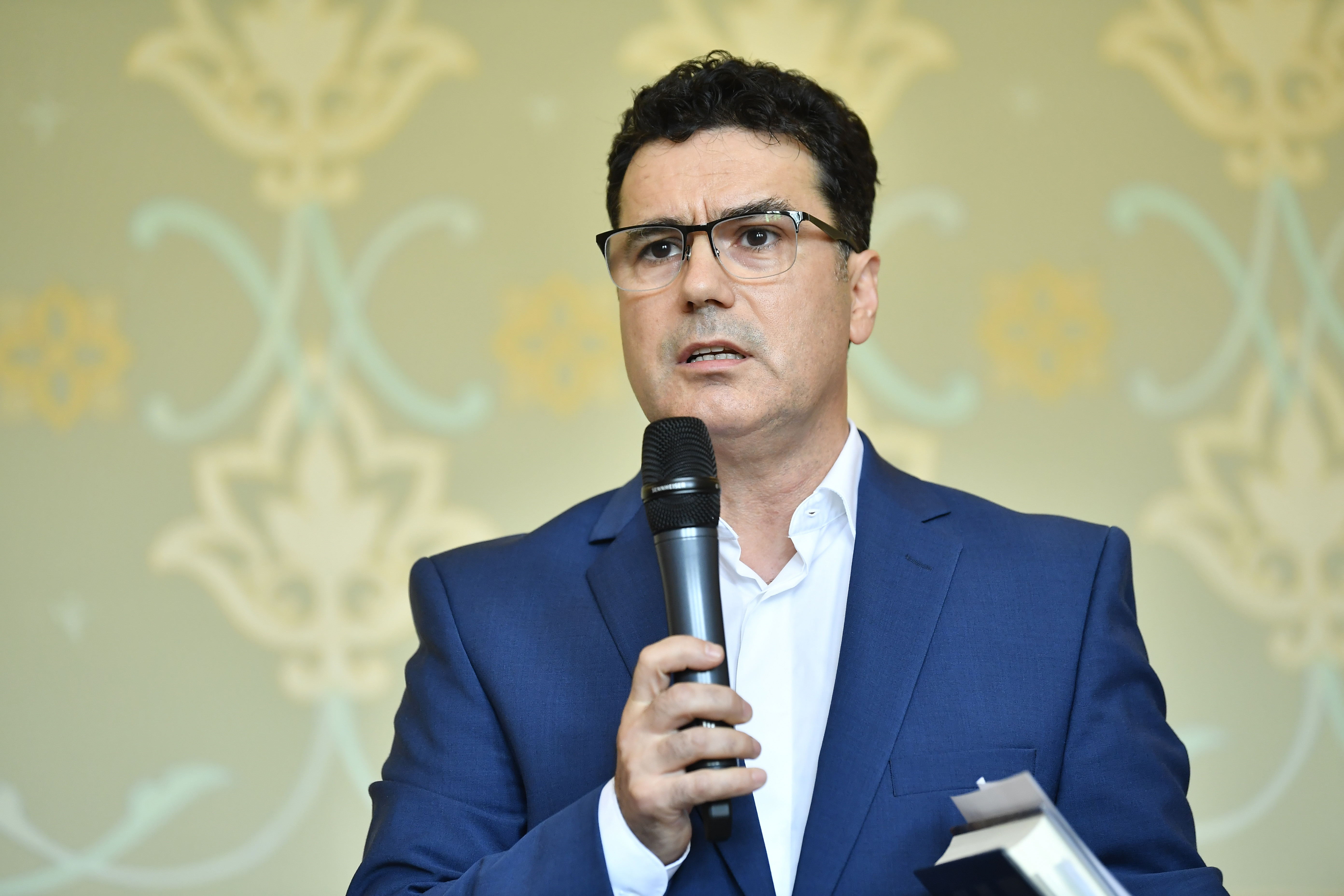 Rector SNSPA: Luna de miere s-a încheiat pentru cei de la putere. Să ne punem centurile de siguranță. Nu vor fi zile ușoare