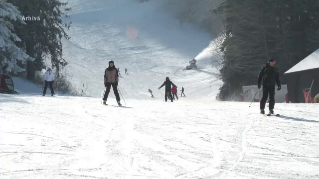 Cât costă un skipass în stațiunile din România în 2025. Tarifele au fost majorate