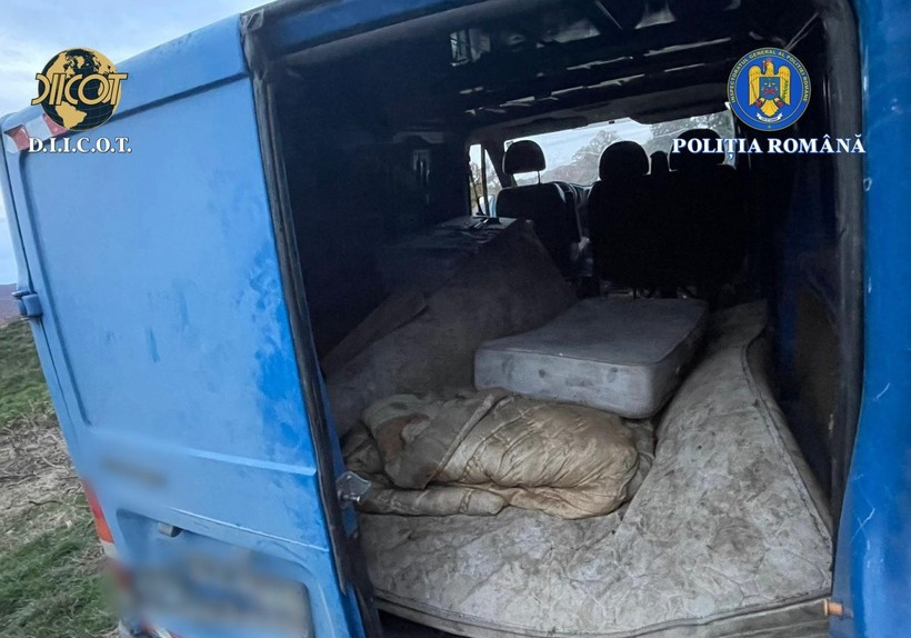 Unul dintre cei doi bărbaţi acuzaţi că ar fi exploatat două persoane în condiţii degradante este consilier PNL Iaşi