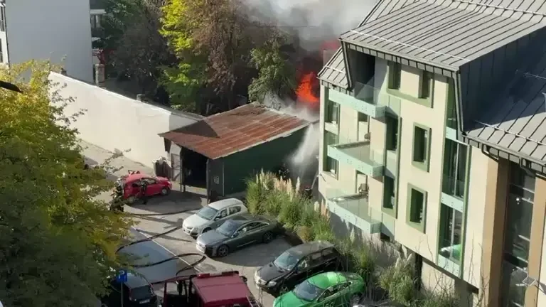 Incendiu la o casă din Sectorul 2