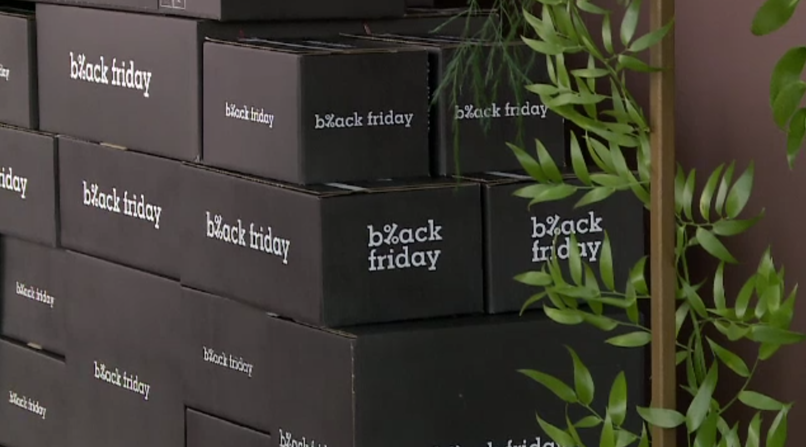 La ce oră începe Black Friday 2025 la eMAG. Siteul emag.ro a picat. Când se dă startul reducerilor din Vinerea Neagră