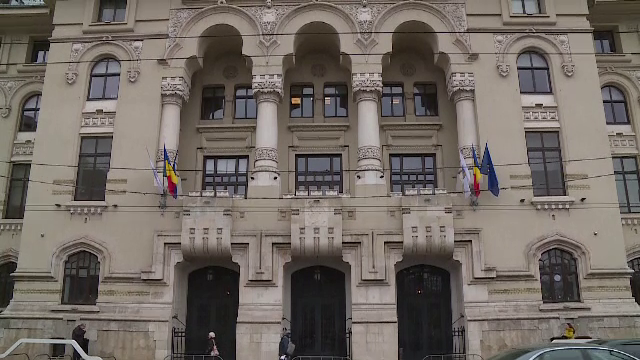 Ciucu, Băluță și Drulă au început bătălia pentru Primăria Capitalei pe TikTok și Facebook. Ce postează candidații