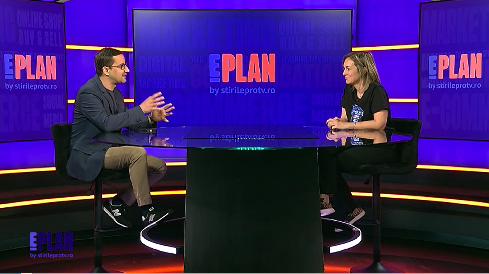 Când ajung comenzile de Black Friday de la eMAG. Ofertele speciale pentru clienții Genius