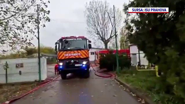 Alertă în Prahova. Un incendiu a cuprins un atelier auto unde erau depozitate zeci de tone de azotat