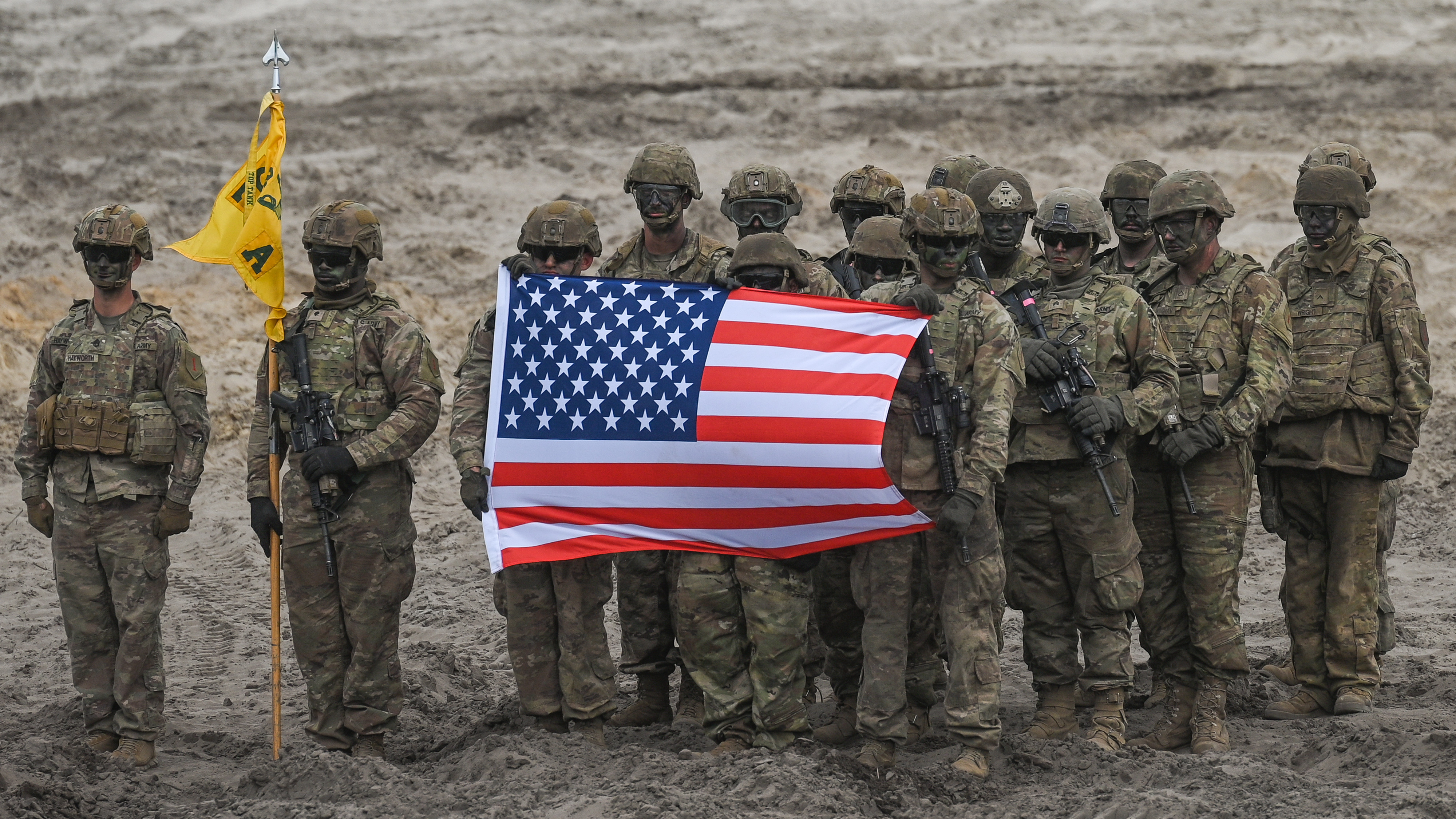 Reducerea prezenței militare a SUA în România inflamează Congresul. „Omul rău” de la Pentagon, acuzat că ascunde informații