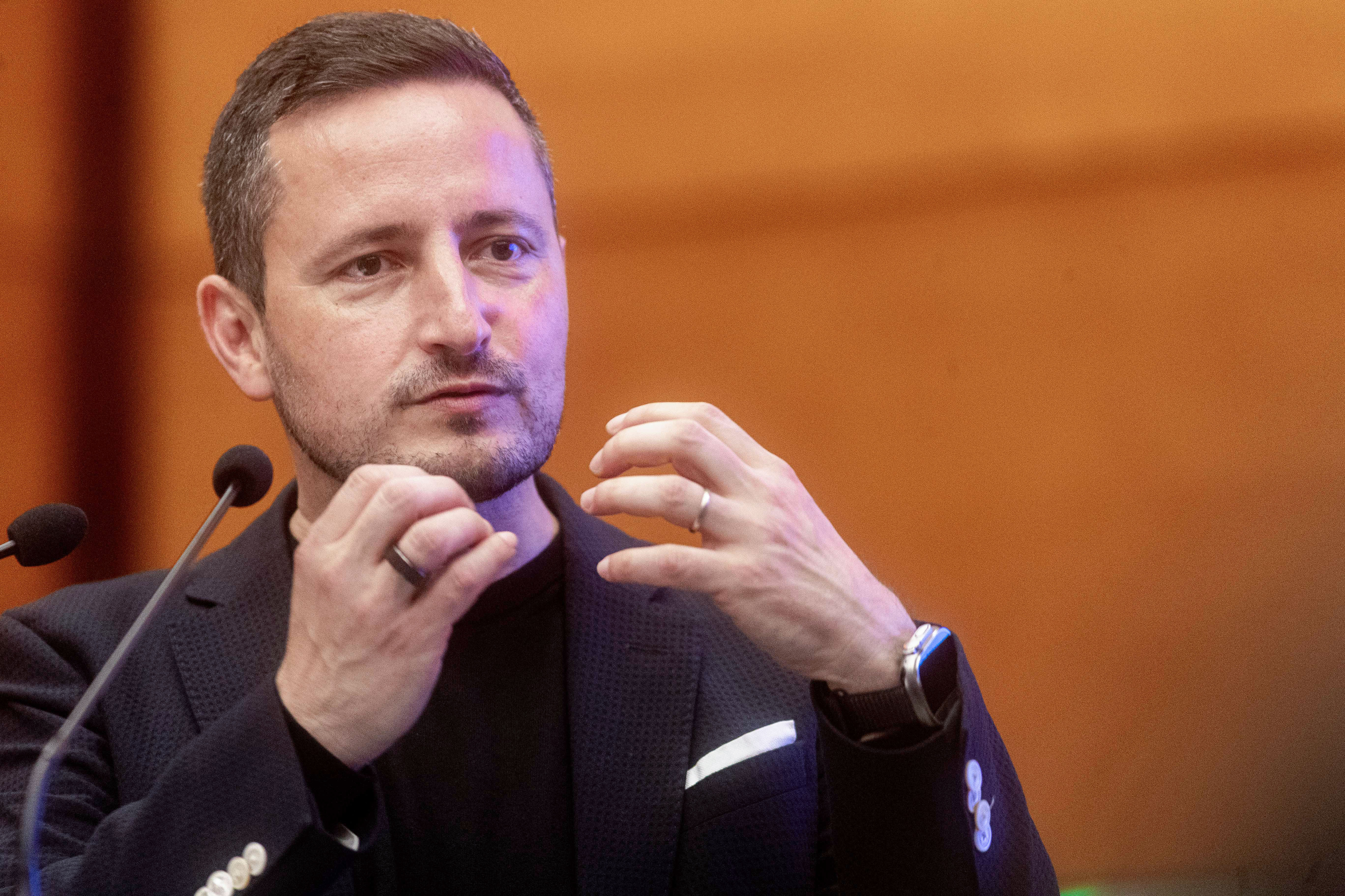 Nicu Ștefănuță: Mulți i-au cântat prohodul lui Nicușor Dan, dar a supraviețuit și a mers mai departe de fiecare dată