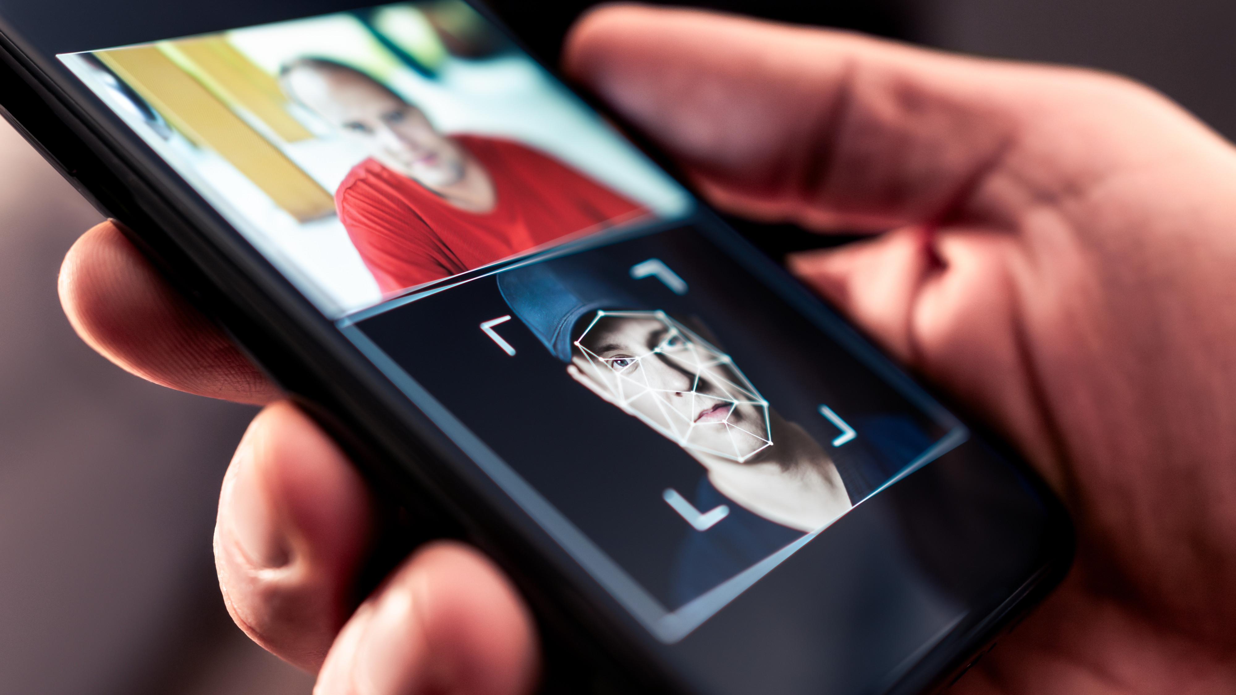 Poliția Română avertizează: Deepfake-urile și imaginile generate cu AI, folosite tot mai des pentru fraude și manipulare