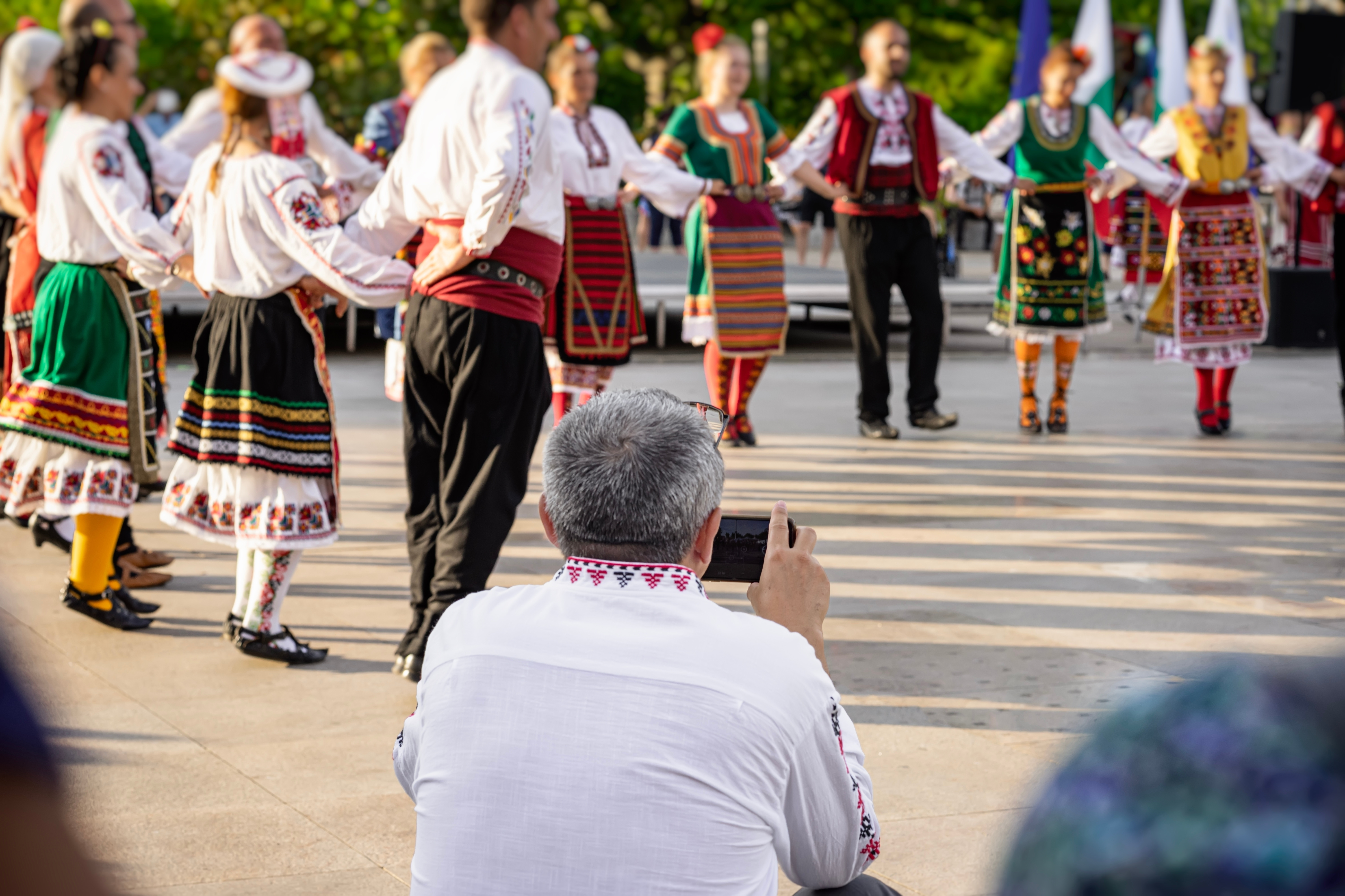 Bulgarii pot rezilia pe loc abonamentul de telefonie dacă operatorul scumpește abuziv contractul