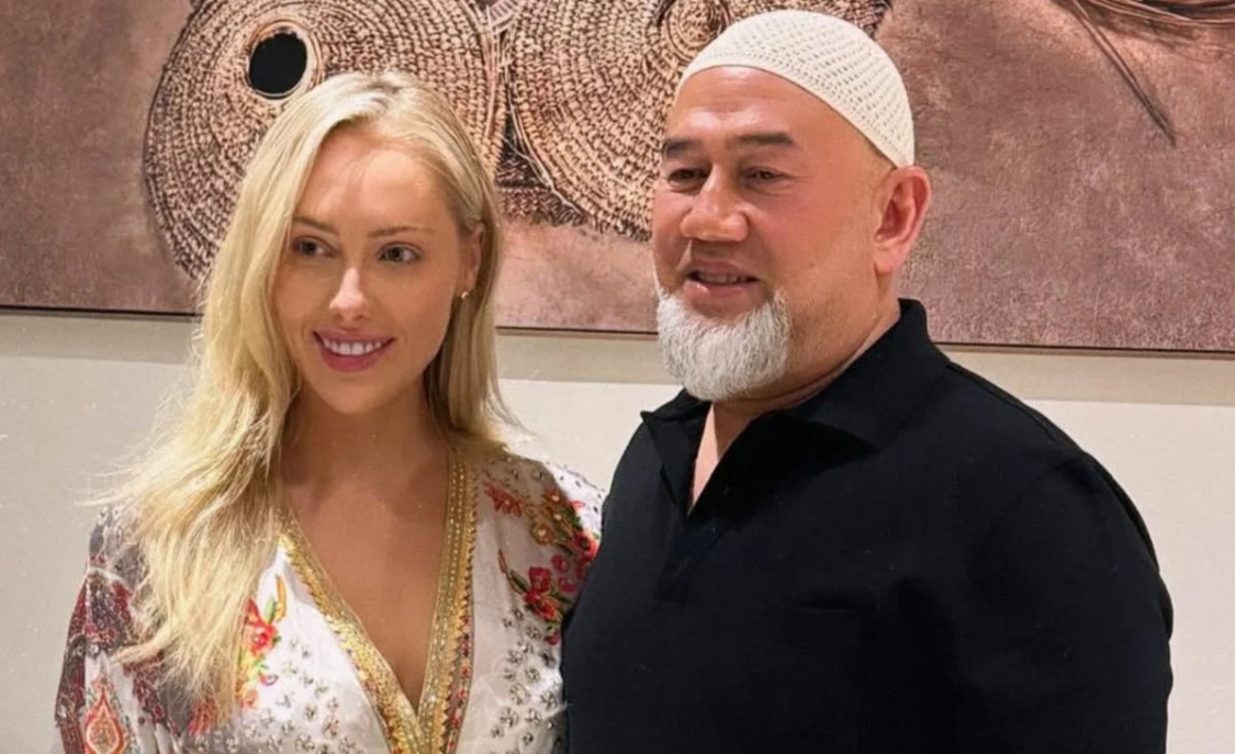 Cum a aflat o cântăreață americană că s-a căsătorit fără să știe cu un sultan malaezian. ”Merit un divorț ca la carte”