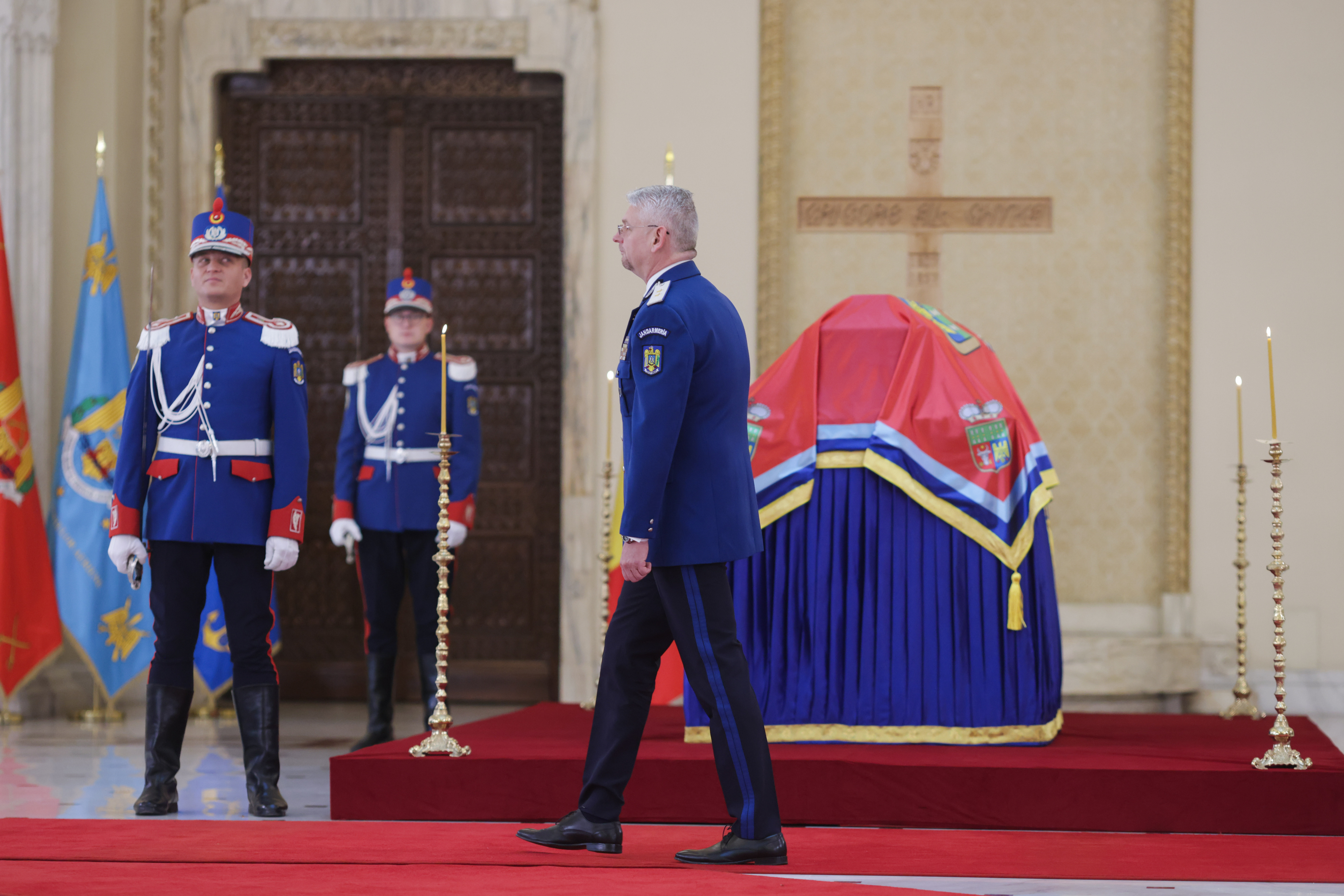 Moment istoric. Românii își iau rămas-bun de la ultimul domn al Moldovei, Grigore Alexandru Ghyka. GALERIE FOTO
