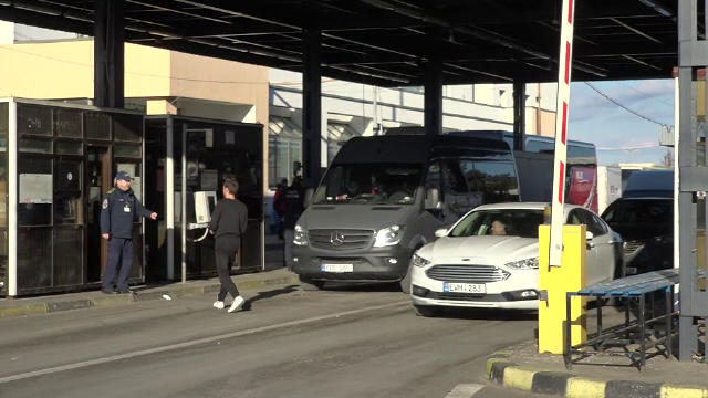 Vama se reorganizează. Zeci de șefi își pierd funcțiile, dar echipele de câini rămân active