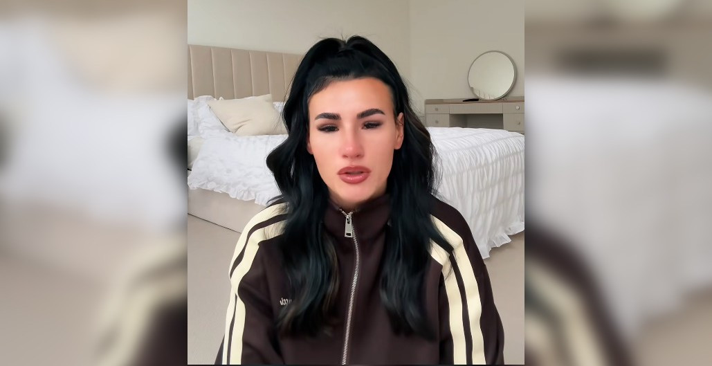 O influenceriță a mințit „din disperare” că suferă de cancer. „Nu mi-am dat seama cât de grav era