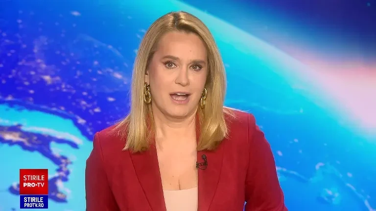 Cine este misteriosul tânăr apărut în fața muzeului Luvru, imediat după jaf. Era îmbrăcat frumos și purta o pălărie