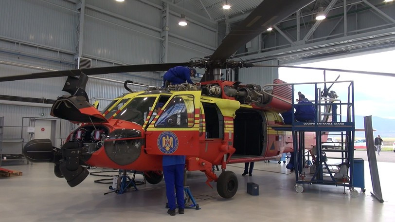 O firmă din Bacău, cu 72 de ani în aviație, asigură anual desfășurarea în siguranță a misiunilor Forțelor Aeriene Române