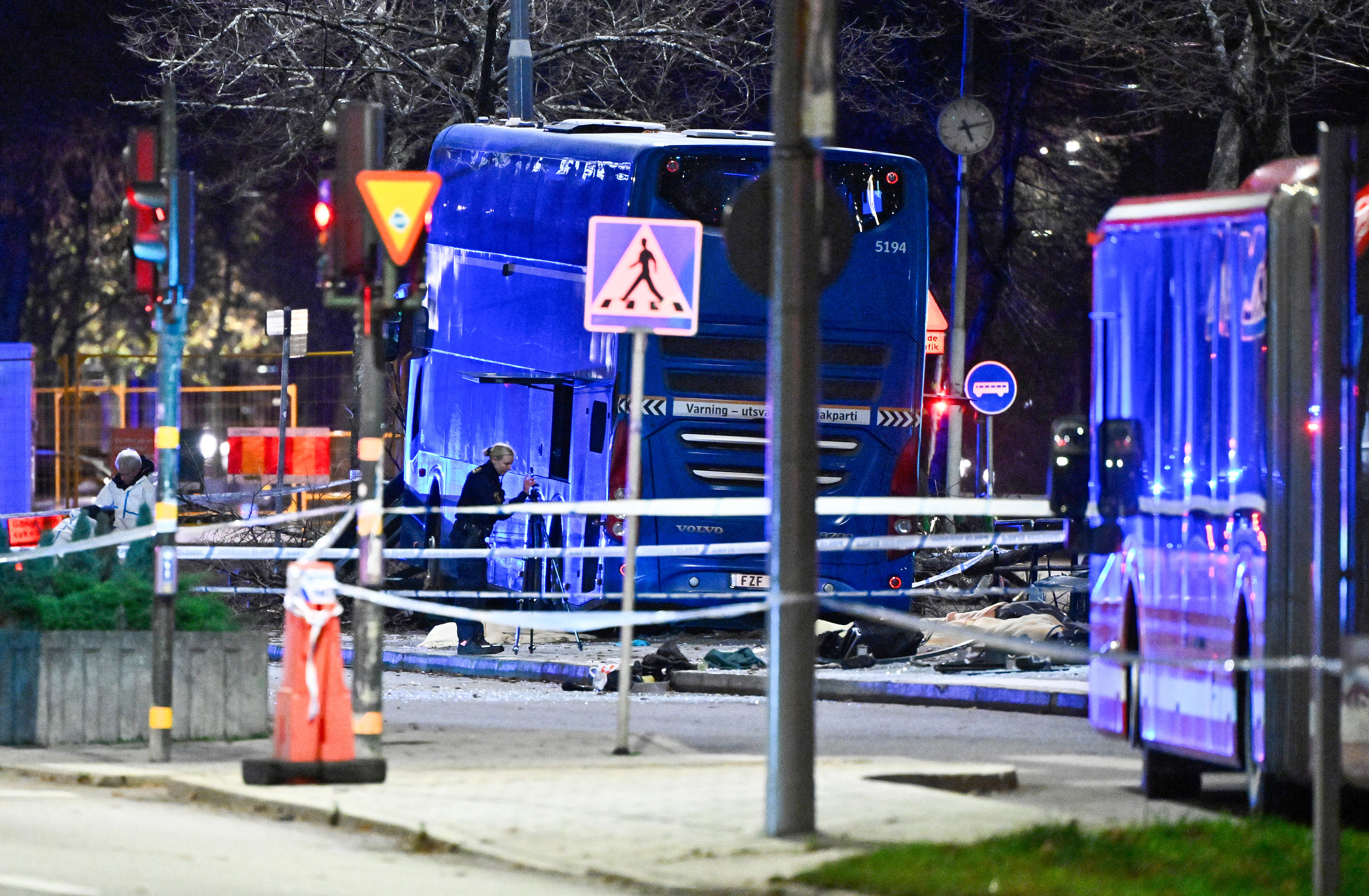 Tragedie în Suedia. Mai multe persoane au murit, iar altele sunt grav rănite după ce un autobuz a intrat în mulțime