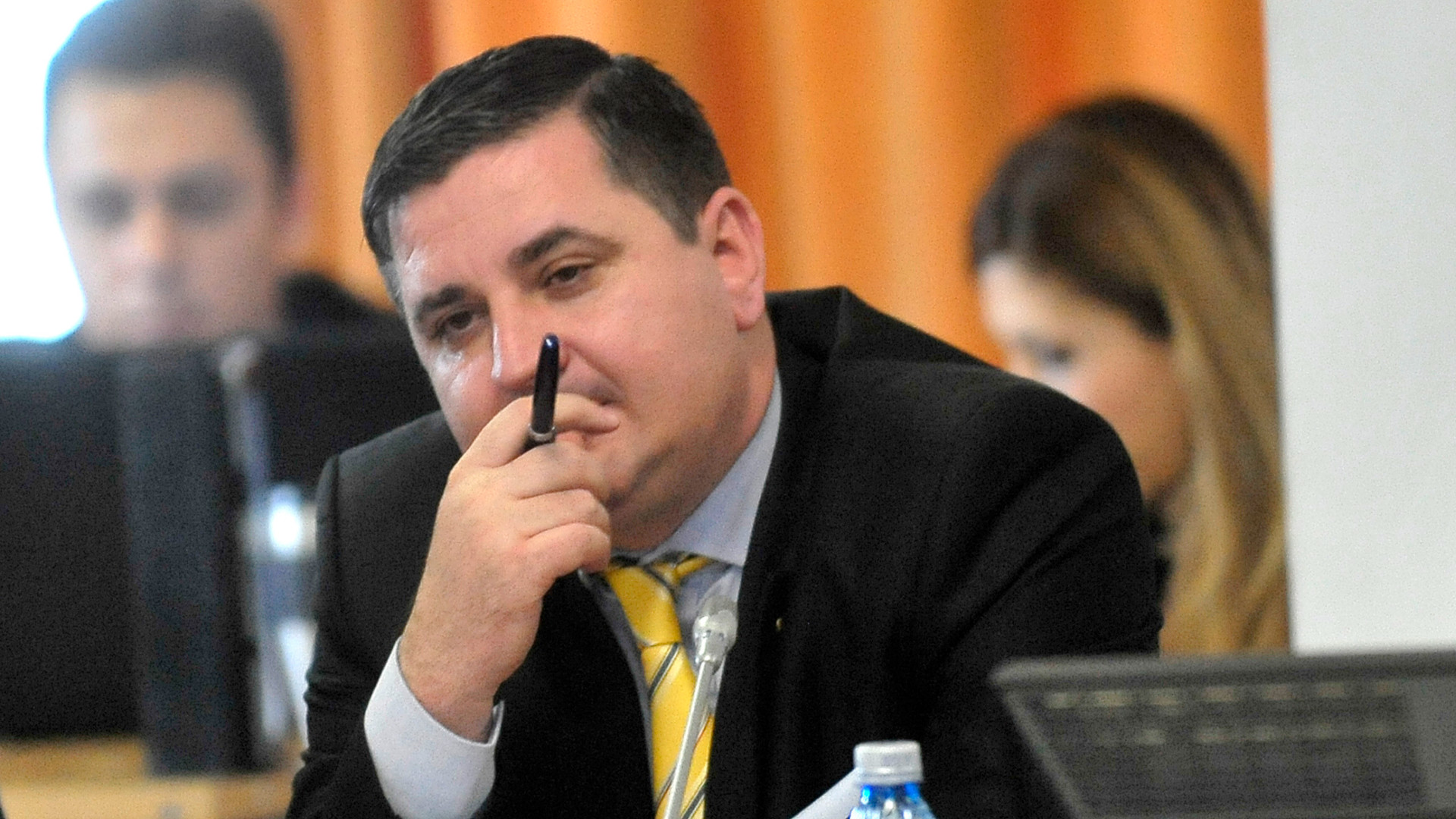 Marius Isăilă a fost eliberat de judecători după 13 zile de arest. Fostul senator ar fi dat mită de un milion de euro la MApN