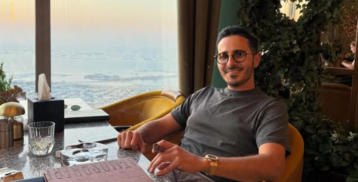 „Escrocul de pe Tinder” a fost eliberat după două luni de detenție. Ar fi obținut 10 milioane de dolari de la victime