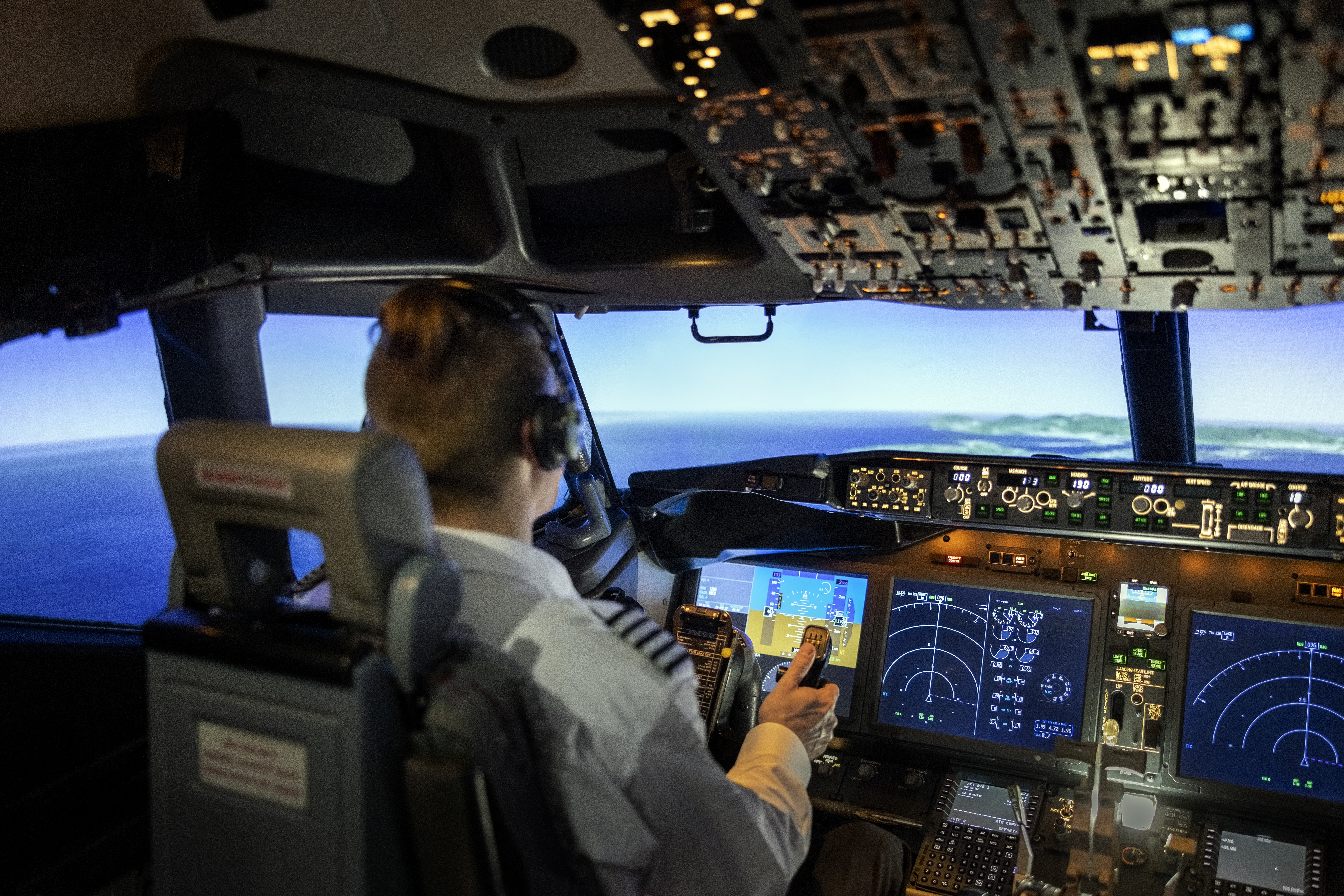 Cum a reușit un fals pilot să opereze zboruri prin Europa timp de mai mulți ani. A lucrat pentru două companii aeriene