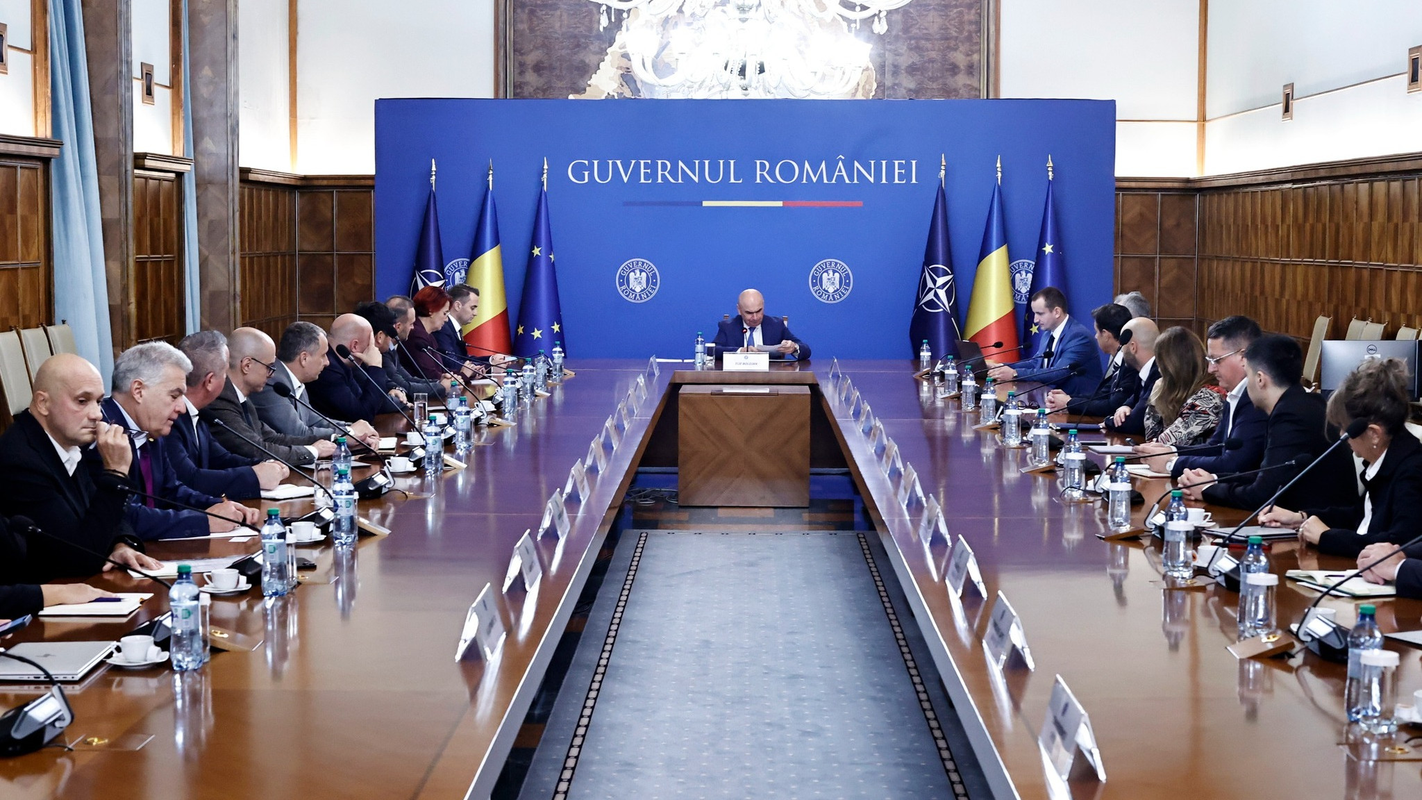 Proiectul rectificării bugetare, publicat. Ce ministere primesc bani și de unde va tăia Guvernul | DOCUMENT